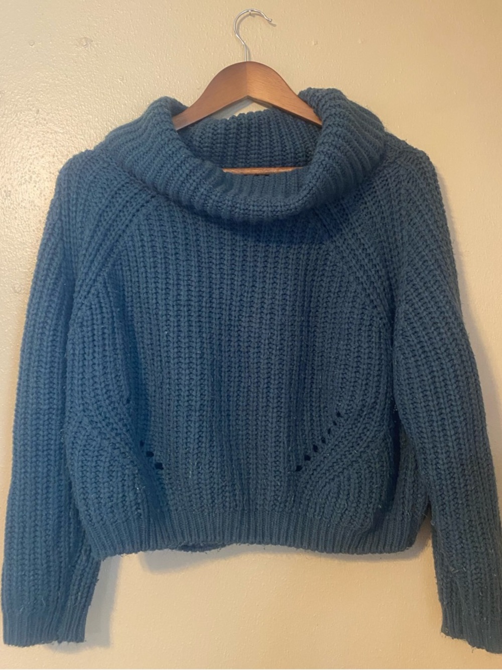 Moon & Madison Chunky Cropped Cowl Neck Sweater - Teal Blue Small